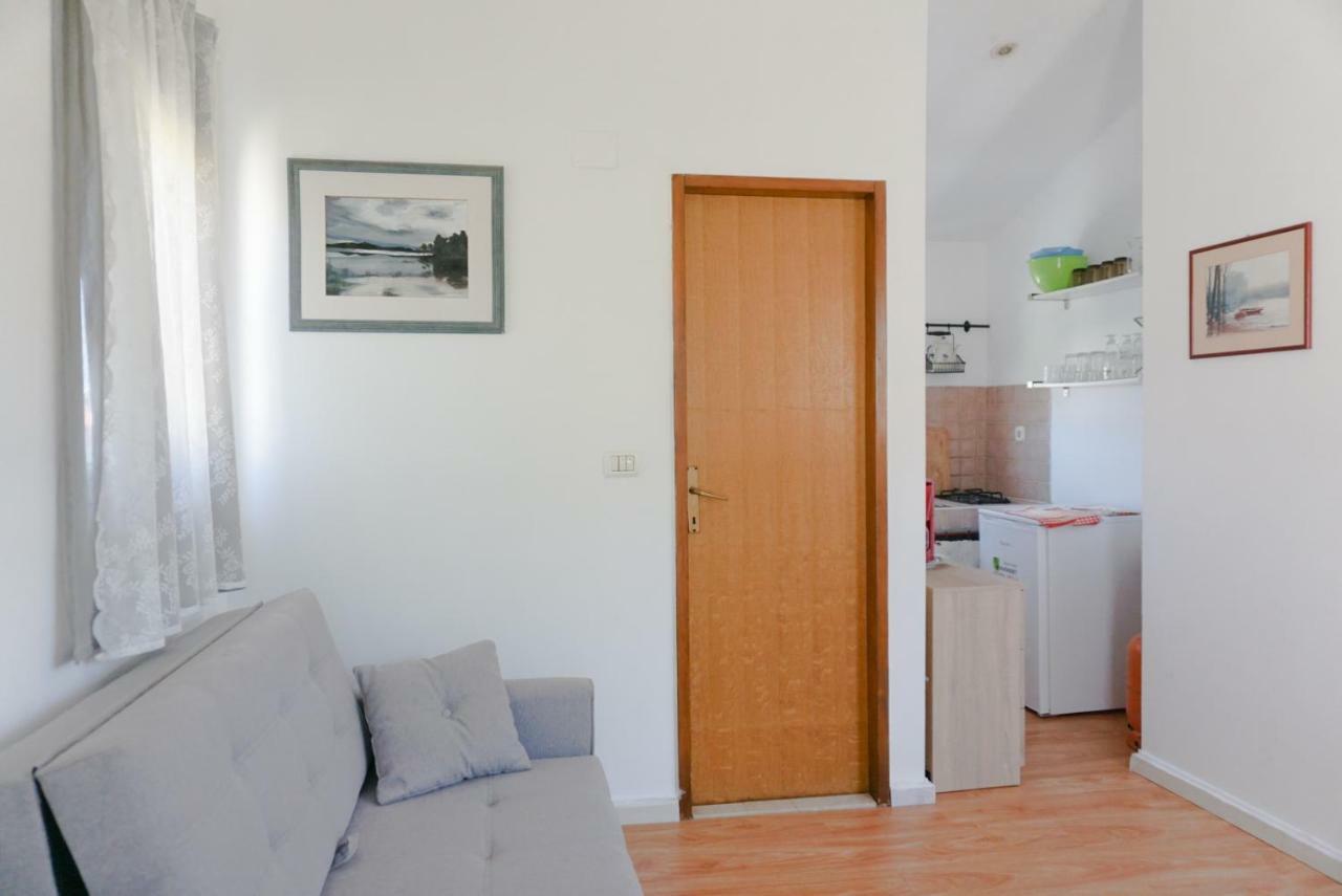 Sonja Apartment Premantura Esterno foto